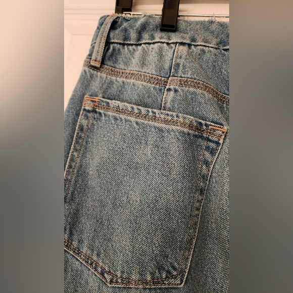 GOOD AMERICAN Women’s Distressed Bottom Front Straight Fit Blue Jeans Size 8 - Picture 11 of 13
